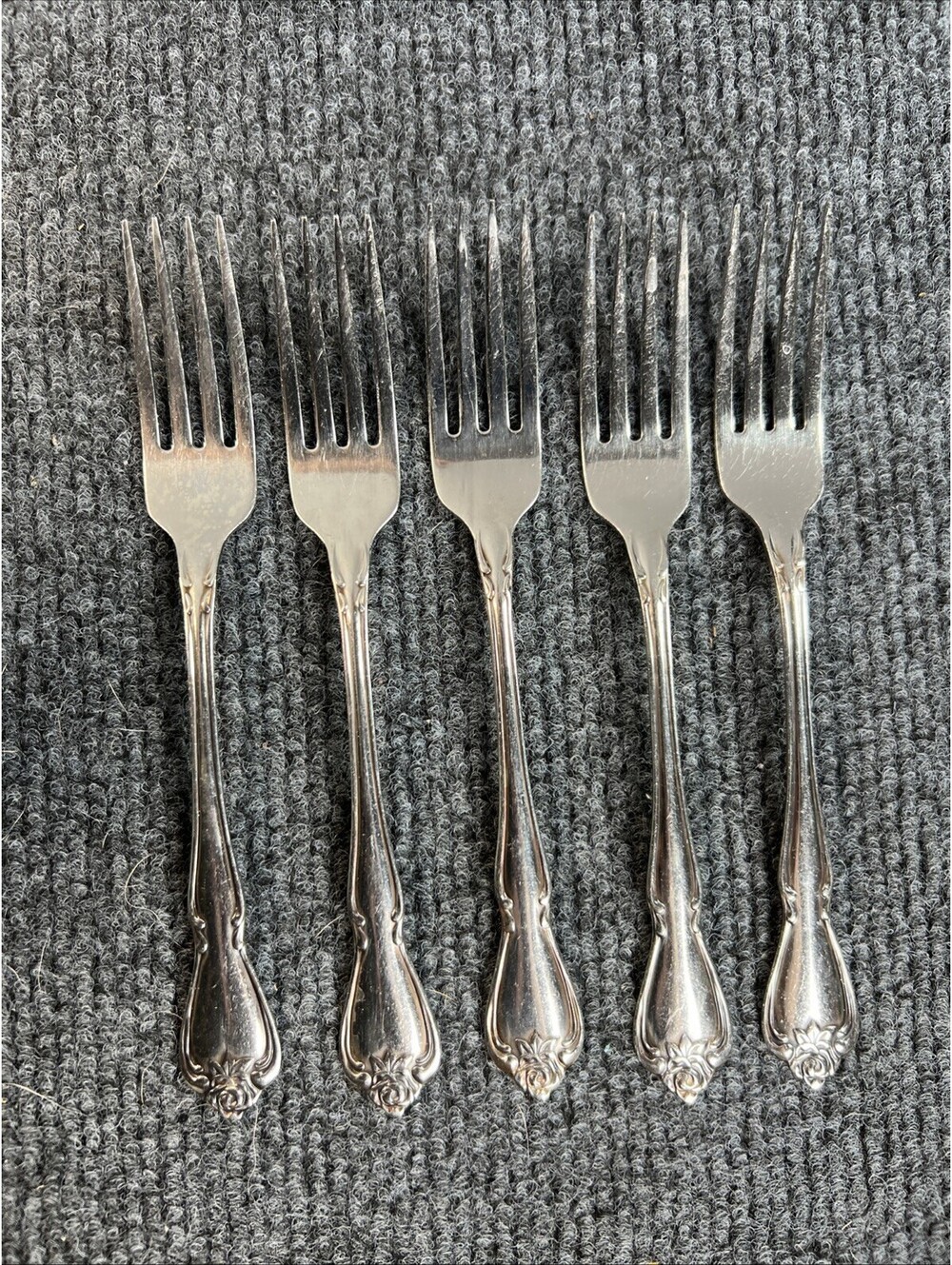 oneida stainless flatware 5 DinnerForks